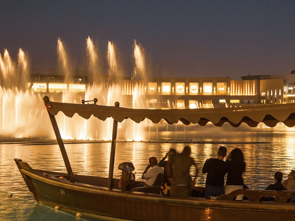 Dubai Fountain Lake Ride Burj Khalifa Live fountain Show, Dubai 2021