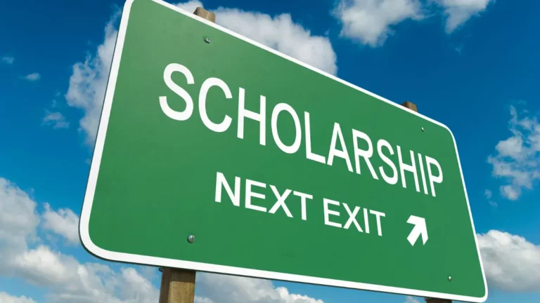How to get for scholarships to study in Canada for Indian students in 2022?