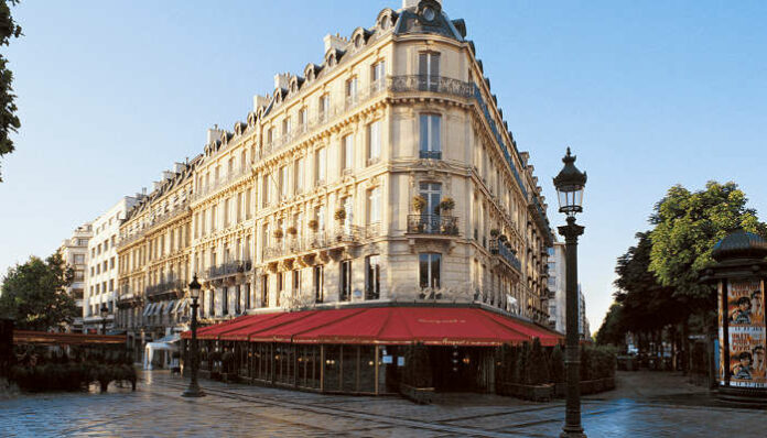 top 5 hotel booking sites in Paris